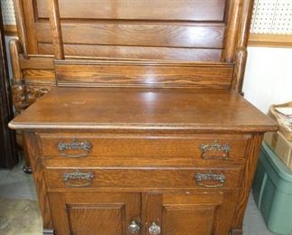 VIEW 9 MATCHING OAK WASHSTAND