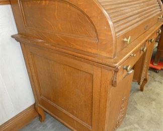 VIEW 3 SIDE VIEW OAK ROLL TOP