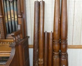 1860' S CHERRY 7FT. POSTER BED