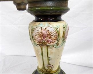 VIEW 4 CLOSEUP GERMAN TAP