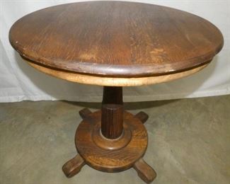 OAK PEDESTAL DRUM TABLE