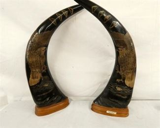 17IN HAND CARVED BUFFALO HORN