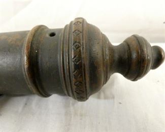 VIEW 3 CLOSEUP 10IN CANNON