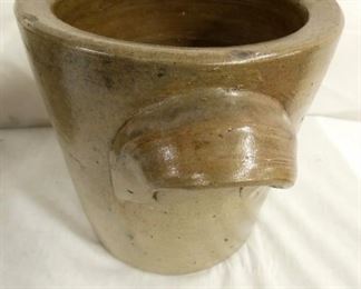 VIEW 4 CLOSEUP HANDLE