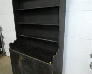 VIEW 2 CLOSEUP STEPBACK CUPBOARD