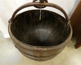 VIEW 2 CLOSEUP RICE BUCKET