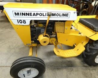 VIEW 2 CLOSEUP KOHLER ENGINE