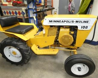 VIEW 4 OTHERSIDE NICE TRACTOR