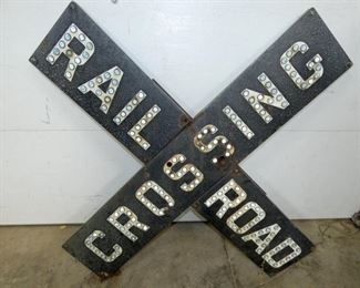 RR CROSSING SIGN W/ CAT EYES