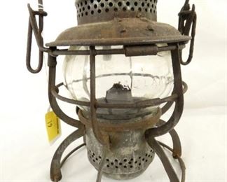 VIEW 3 SIDE 2 RR LANTERN