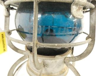 VIEW 3 SIDE 2 RR LANTERN