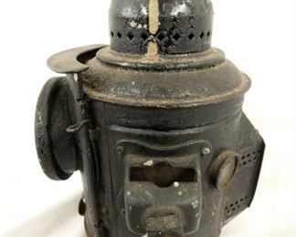 VIEW 3 SIDE 2 RR LANTERN