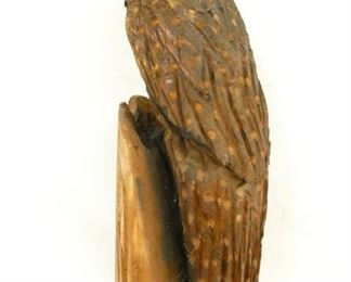 VIEW 8 NICE CARVED DETAIL