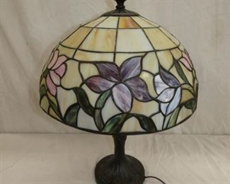 STAINED GLASS PARLOR LAMP