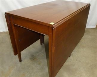 VIEW 2 CLOSEUP LG DROPLEAF SIDES