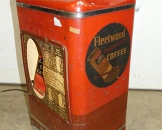 VIEW 3 SIDE VIEW FLEETWOOD