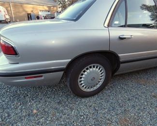 VIEW 8 NICE STRAIGHT CAR