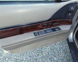 VIEW 17 DOOR PANEL DRIVER SIDE
