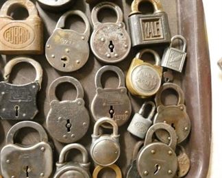 COLLECTION EARLY LOCKS