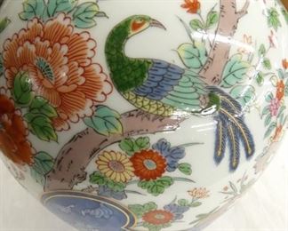 VIEW 2 CLOSEUP PEACOCK