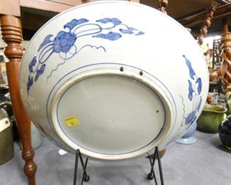 VIEW 4 BACK VIEW CHARGER