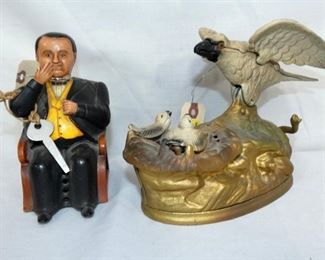 VIEW 2 CLOSEUP ANIMATED BANKS