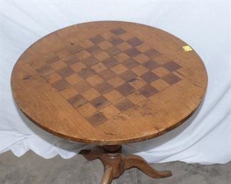 VIEW 2 CLOSEUP CHECKER BOARD TOP