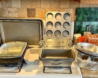 Assorted Baking Pans