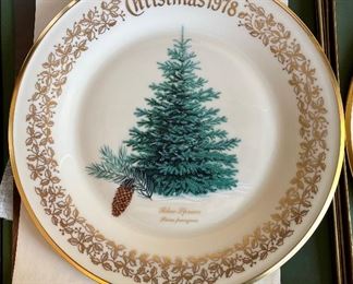 Vintage Christmas Plates w/Boxes 1978-1982