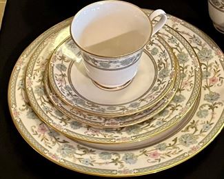 Beautiful 47 Piece Noritake China Set - 8 place settings - Miyoshi Patter