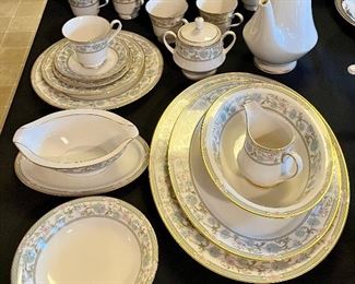 Beautiful 47 Piece Noritake China Set - 8 place settings - Miyoshi Pattern