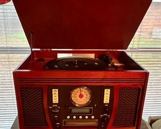 Innovative Technology Music Center - Like new and works great!