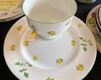 6 Royal Victoria Yellow Floral Pattern Plates