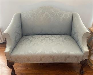Excellent Chippendale loveseat - PERFECT CONDITION!