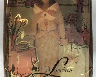 FASHION LUNCHEON BARBIE DOLL