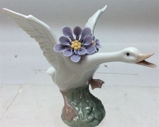 LLADRO JUMPING DUCK WITH PURPLE