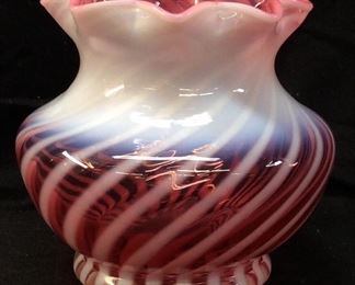FENTON PINK OPALESCENT SWIRL VASE, 4 1/2