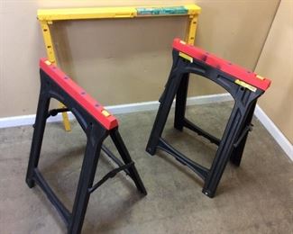 3 SAW HORSES