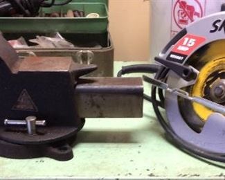 ASSORTED TOOLS, CIRCULAR SAW, SHOP FAN, ROUTER, VISE, DRILL BITS, HAND TOOLS, WRENCHES. SOCKETS, RATCHETS