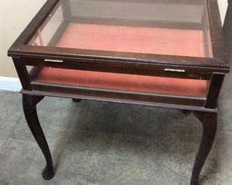 VINTAGE CURIO END TABLE