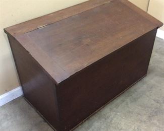 MID CENTURY LINEN CHEST