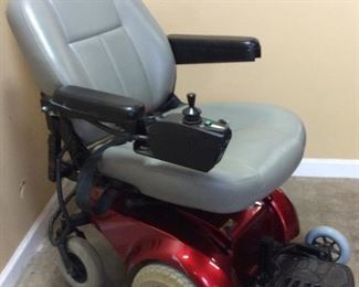 PRIDE JET 4 WHEEL ELECTRIC WHEEL CHAIR
GOOD WORKING CONDITION, CHARGING