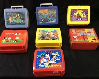 7 VTG. PLASTIC LUNCH BOXES, BATMAN,
CALIFORNIA RAISONS, SNOOPY, GHOSTBUSTERS