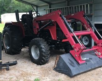 MAHINDRA 4550 4WD TRACTOR, LIKE NEW, 125 HOURS, FARM TRACTORS, FRONT END LOADER