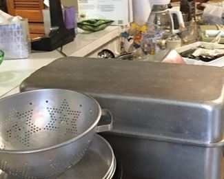 HOUSEWARES, KITCHENWARES, POTS, PANS