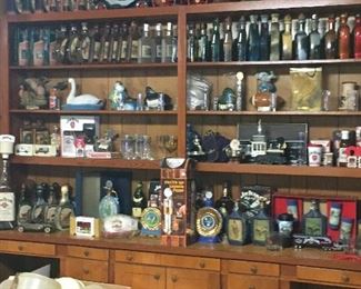 ASSORTED ANTIQUE BOTTLES, WHISKEY DECANTERS,                                                                    
WHISKEY BOTTLES, 