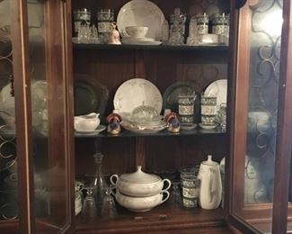 VINTAGE FINE CHINA AND CHINA CABINET