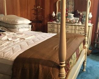 BEDROOM FURNITURE, DRESSER AND MIRROR