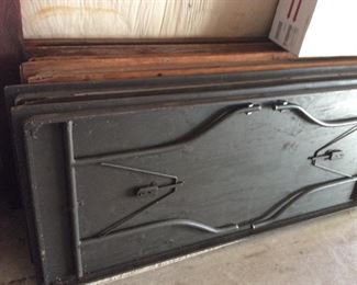 FOLDING EVENT TABLES