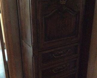 MID CENTURY HIGH CHEST OF DRAWERS